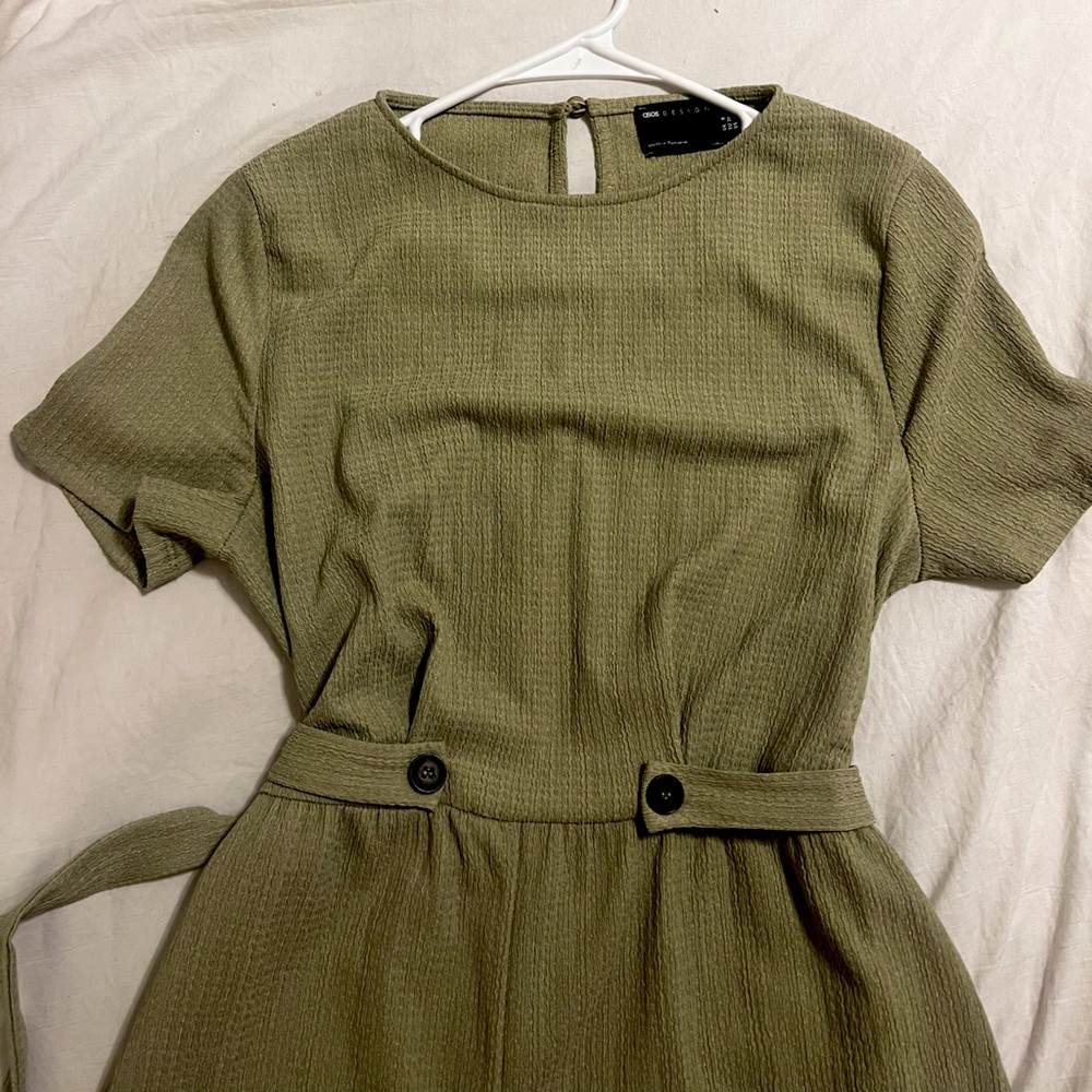 GREEN LINEN MIX WIDE LEG JUMPSUIT (BUTTON UP BACK WITH TIE BACK)